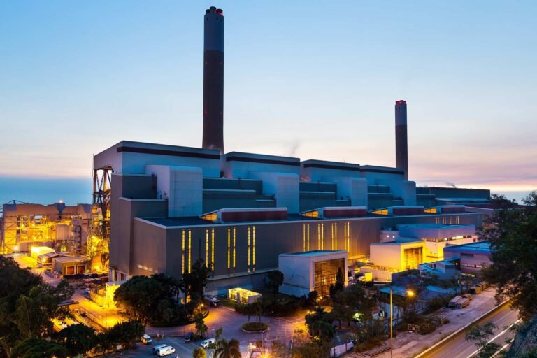 Distillation Processes and Equipment